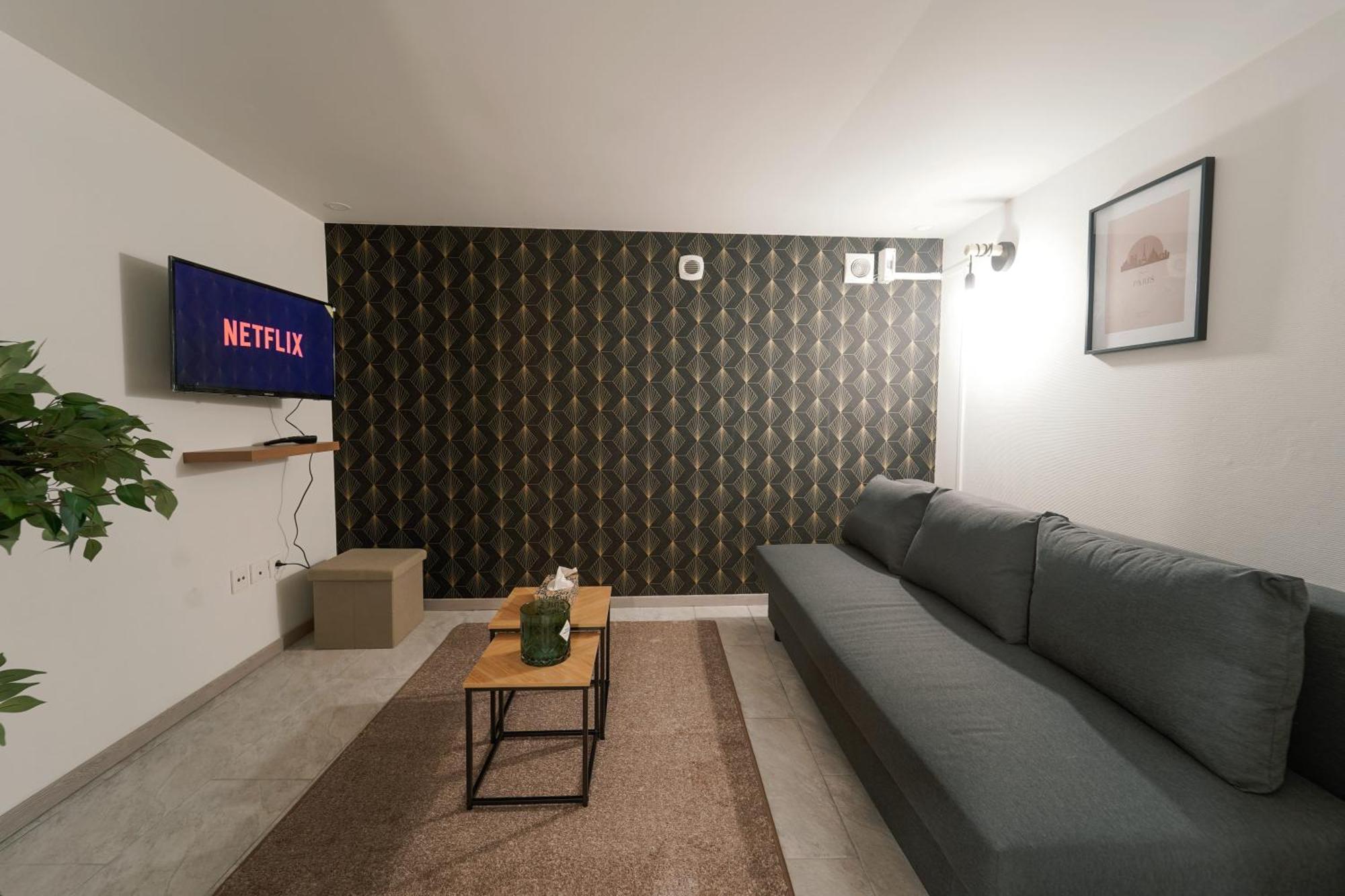 Confort & Style Pres De Cdg Vaudherland Exteriér fotografie